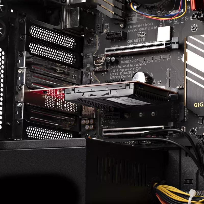 StarTech.com U.3 į PCIe adapterio kortelė, PCIe 4.0 x4 adapteris, skirta 2,5 colio U.3 NVMe SSD, SFF-TA-1001 PCI Express papildymo kortelė staliniams kompiuteriams/serveriams, TAA atitinkanti – nuo OS nepriklausoma