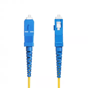 StarTech.com 30m (98.4ft) SC į SC (UPC) OS2 vienmodis simpleksas optinis šviesolaidinis kabelis, 9/125µm, 40G/100G, atsparus lenkimui, maži įterpimo nuostoliai, LSZH šviesolaidinis šuolis