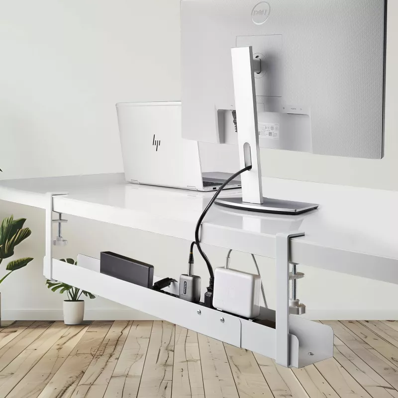 StarTech.com reguliuojamo ilgio kabelių tvarkymo padėklas po stalu, spaustuvinis montavimas, be gręžimo, baltas