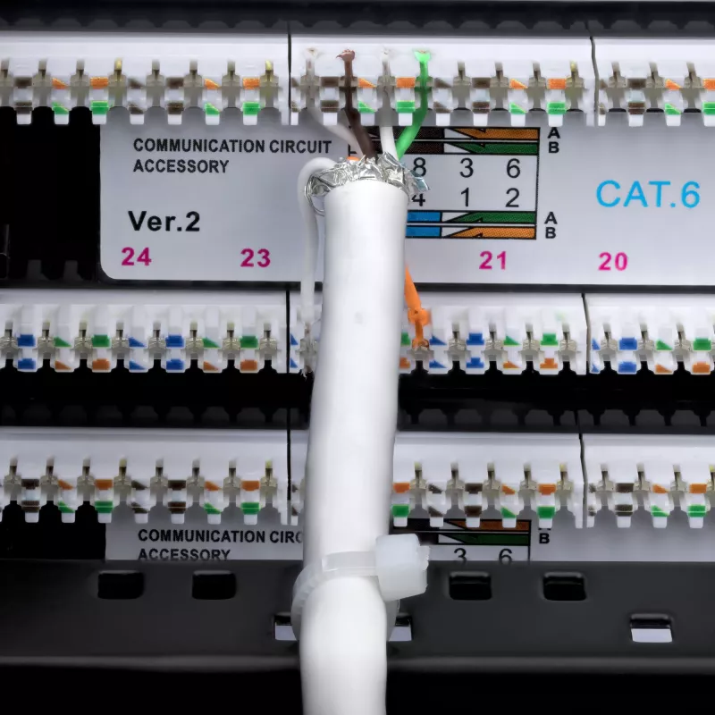 StarTech.com 48 prievadų 2U stovo skydelis Cat6, RJ45, UTP, 110 punch-down