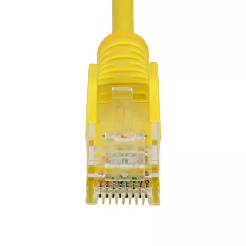 StarTech.com 10 m geltonas plonas CAT6 Ethernet kabelis, be užkliuvimų, 100W PoE, UTP, LSZH, 28AWG gryna varinė viela, plonas RJ45 tinklo jungiamasis laidas su įtempimo mažinimo elementais, individualiai išbandytas