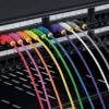 StarTech.com 25 cm raudonas plonas CAT6 Ethernet kabelis, be užkablių, 100W PoE, UTP, LSZH, 28AWG gryna vario viela, plonas RJ45 tinklo jungiamasis laidas su įtempimo mažinimu, individualiai išbandytas
