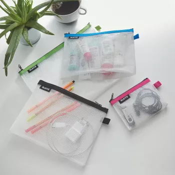 Leitz Travel Pouch Cosmetic vandeniui atsparus WOW rinkinys