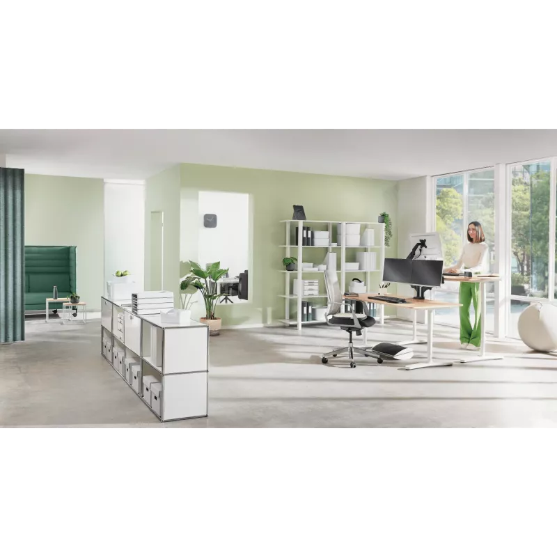 Leitz Ergo Space Saving dviejų monitorių ir nešiojamojo kompiuterio laikiklis, spaustuvas/varžtas, 18 kg, 43,2 cm (17 colių), 81,3 cm (32 coliai), 100 x 100 mm, tamsiai pilkas