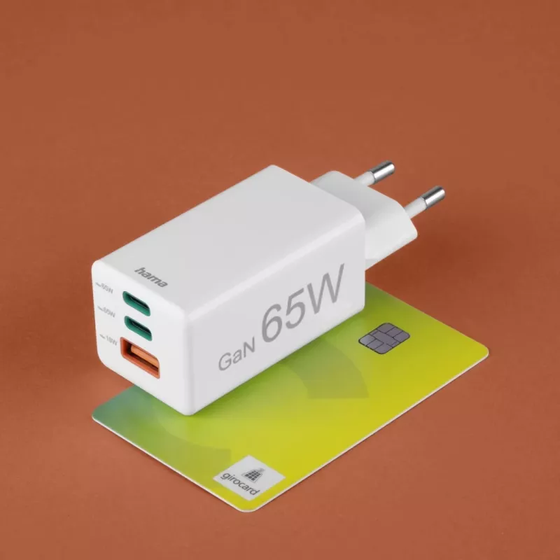Hama 00125142 universalus greitasis 65 W įkroviklis su trimis USB prievadais, baltas