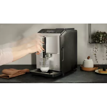 Siemens EQ.300 TF303E07 pilnai automatinis espresso aparatas, 1,4 L