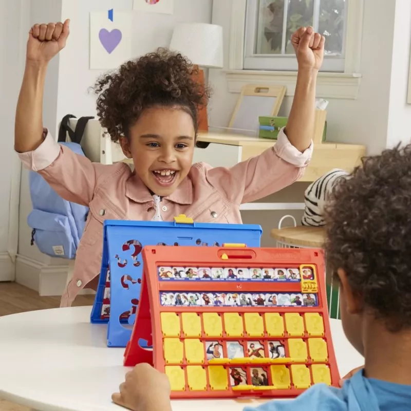 Hasbro Gaming Guess Who? Original spėjimo žaidimas, stalo žaidimas vaikams nuo 6 metų, 2 žaidėjams