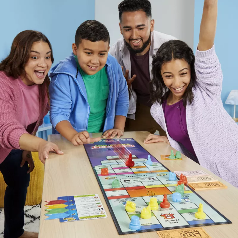 Monopoly Knockout – Šeimyninis vakarėlių žaidimas