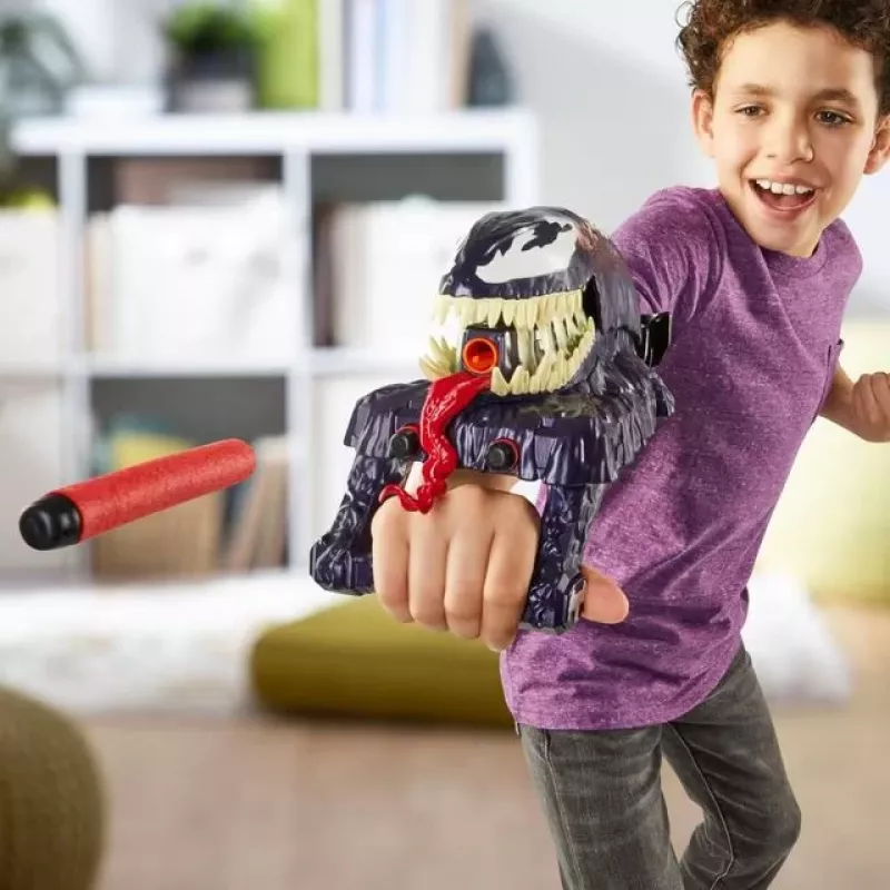 Pirštininis ginklų žaislas Hasbro Marvel Spider-Man Venom Strike Blaster Violet