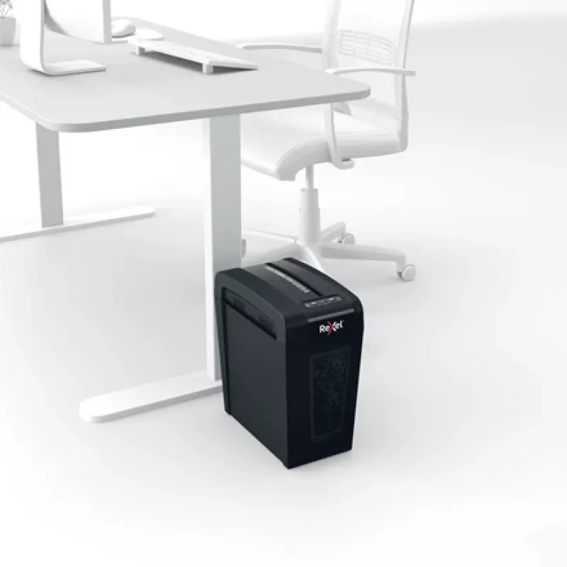 Rexel Secure X8-SL Whisper-Shred kryžminio pjovimo popieriaus smulkintuvas P4