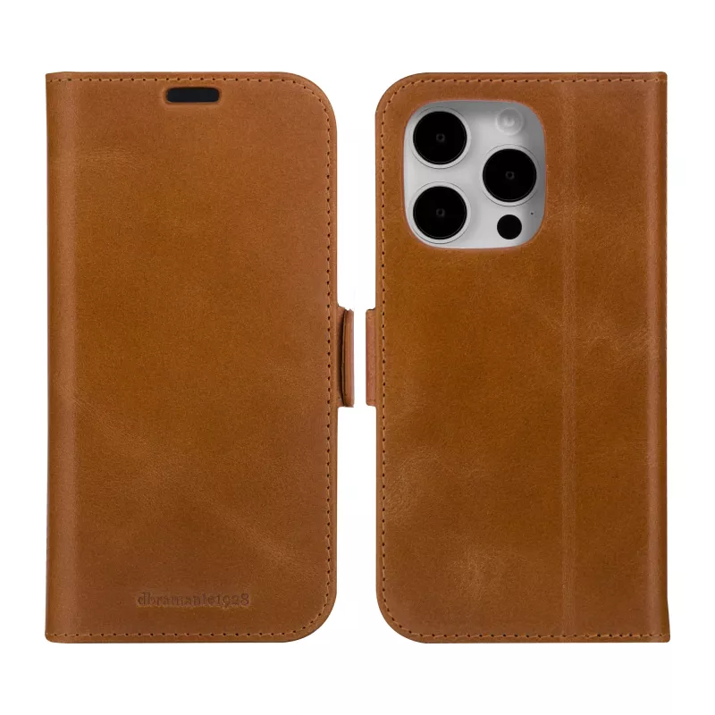 Folio dėklas dbramante1928 Copenhagen iPhone 15 Pro – Tan, 3 kortelių kišenės, monochromatinė ruda
