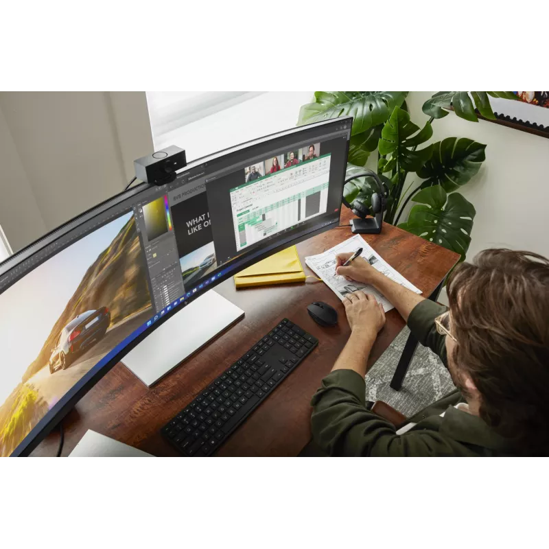 Monitorius HP E45c G5 44,5 colio lenktas Dual QHD LCD 5120 x 1440