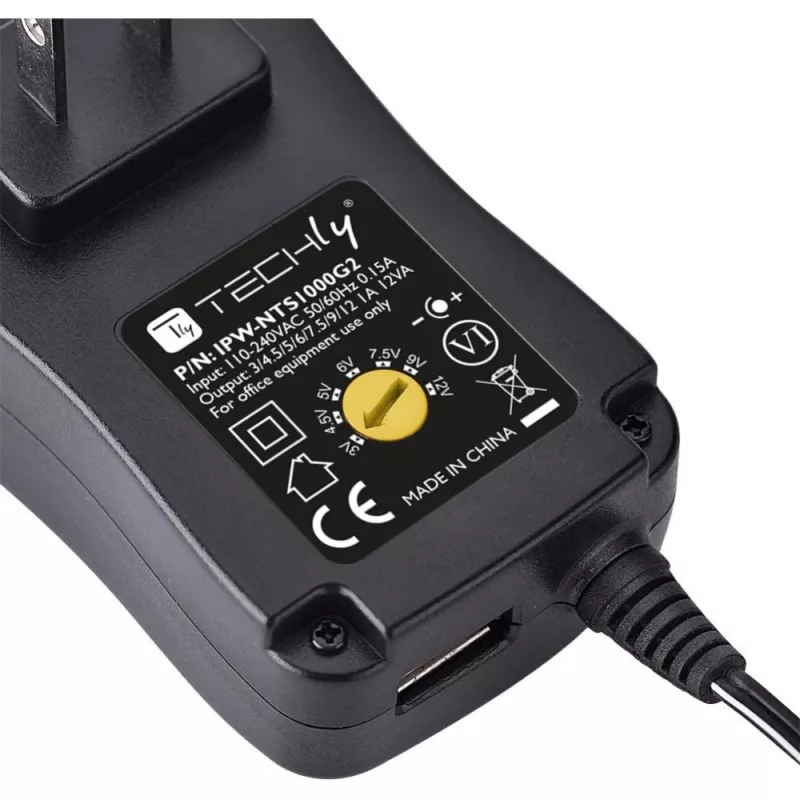 Techly IPW-NTS1000G2 universalus maitinimo adapteris 12 W, juodas
