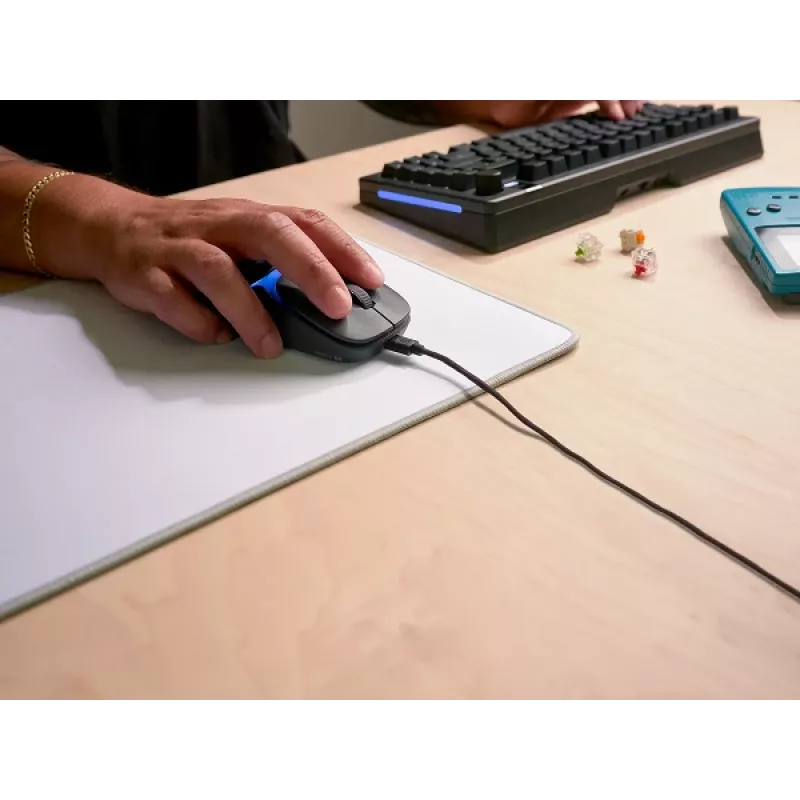 Glorious Gaming Model O3 Wired – žaidimų pelė, 54 g, optiniai jungikliai 130M, jutiklis BAMF 3.0 30K DPI, 750 IPS, juoda
