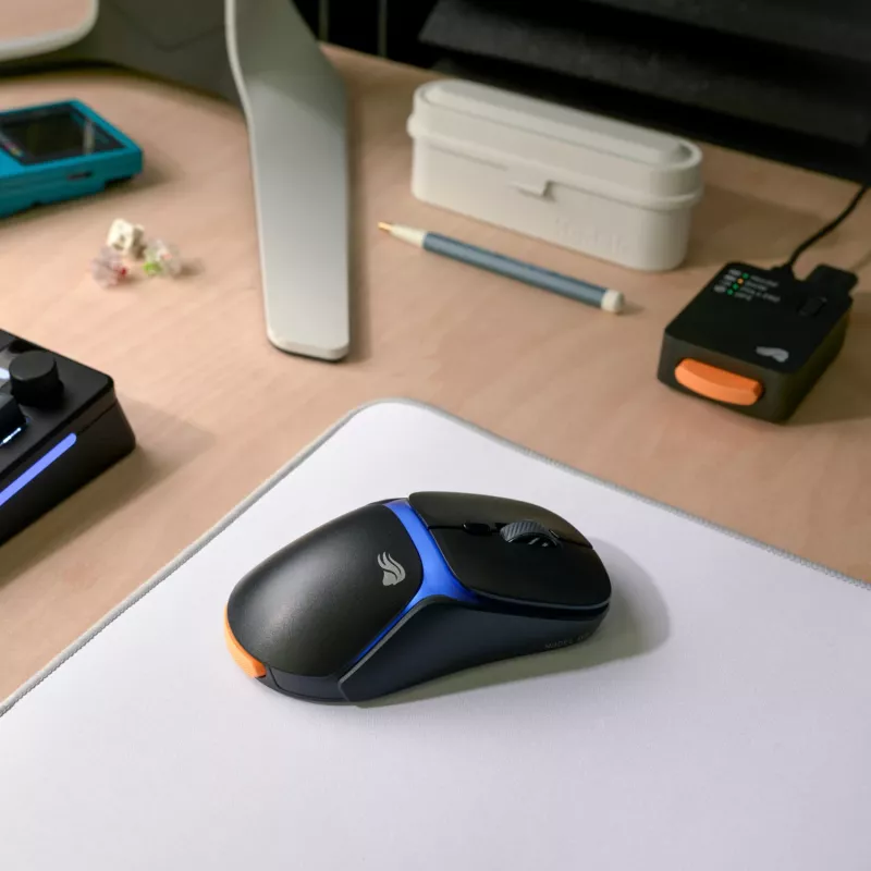Glorious Gaming Model O3 Wireless pelė žaidimams - InfinitePlay keičiamų baterijų sistema, 8k atnaujinimo dažnis, 130 mln. paspaudimų optiniai jungikliai, itin lengva 66g, 30K DPI optinis jutiklis, RGB - Juoda