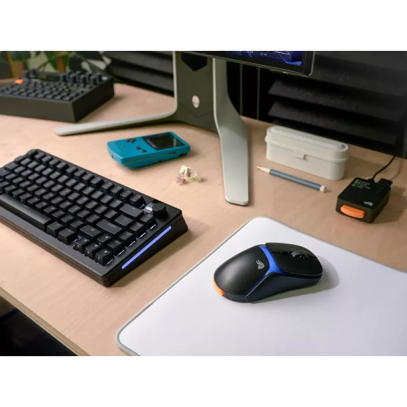 Glorious Gaming Model O3 Wireless pelė žaidimams - InfinitePlay keičiamų baterijų sistema, 8k atnaujinimo dažnis, 130 mln. paspaudimų optiniai jungikliai, itin lengva 66g, 30K DPI optinis jutiklis, RGB - Juoda