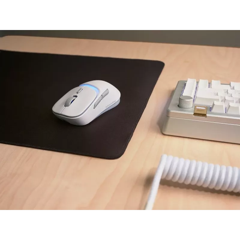 Glorious Gaming Model D3 Wireless žaidimų pelė - InfinitePlay keičiamų baterijų sistema, 8k atnaujinimo dažnis, 130 mln. paspaudimų optiniai jungikliai, itin lengva 69 g, 30K DPI optinis jutiklis, RGB - balta