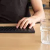 Ergonominė klaviatūra R-Go Compact Break, kompaktiška, su pertraukų programine įranga, AZERTY (FR), Bluetooth, juoda