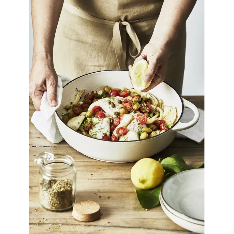 Tefal ketaus serviravimo puodas LOV E25972, apvalus, 3,8 l, 28 cm, smėlio spalvos