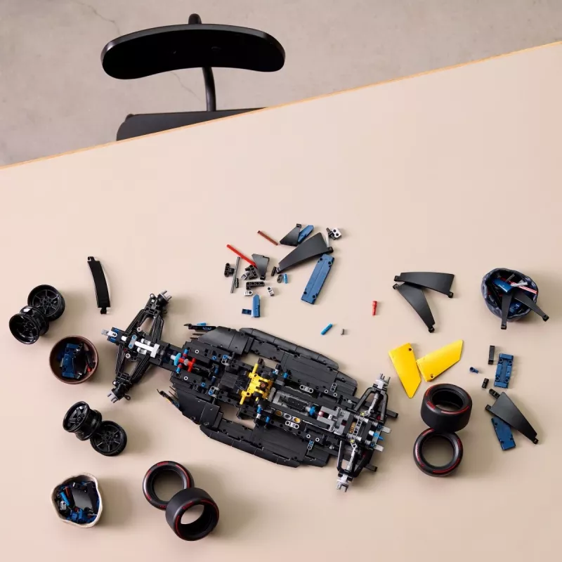 LEGO TECHNIC 42206 Oracle Red Bull Racing RB20