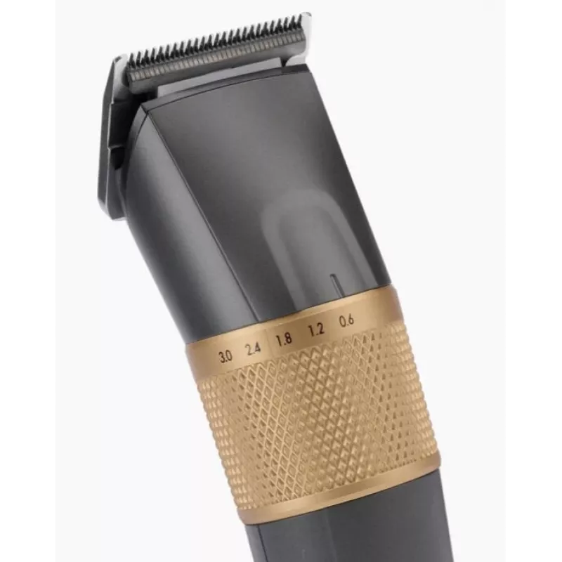 Plaukų kirpimo mašinėlė BaByliss E987E Gold Granite – įkraunama Li-Ion, 8 ilgio pakopos, 0,6 mm–28 mm, vandeniui atspari