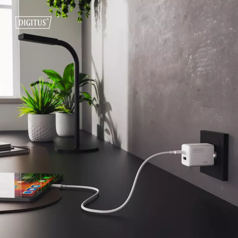 Sieninis įkroviklis DIGITUS USB GaN 45W – 1× USB-C, 1× USB-A, įėjimas 100–240V, baltas