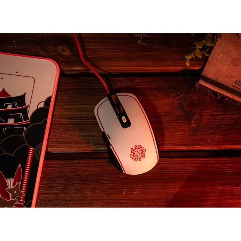 Lexip Assassin’s Creed Shadows „Initiate“ Box kompiuterio žaidimo pelė ir kilimėlis