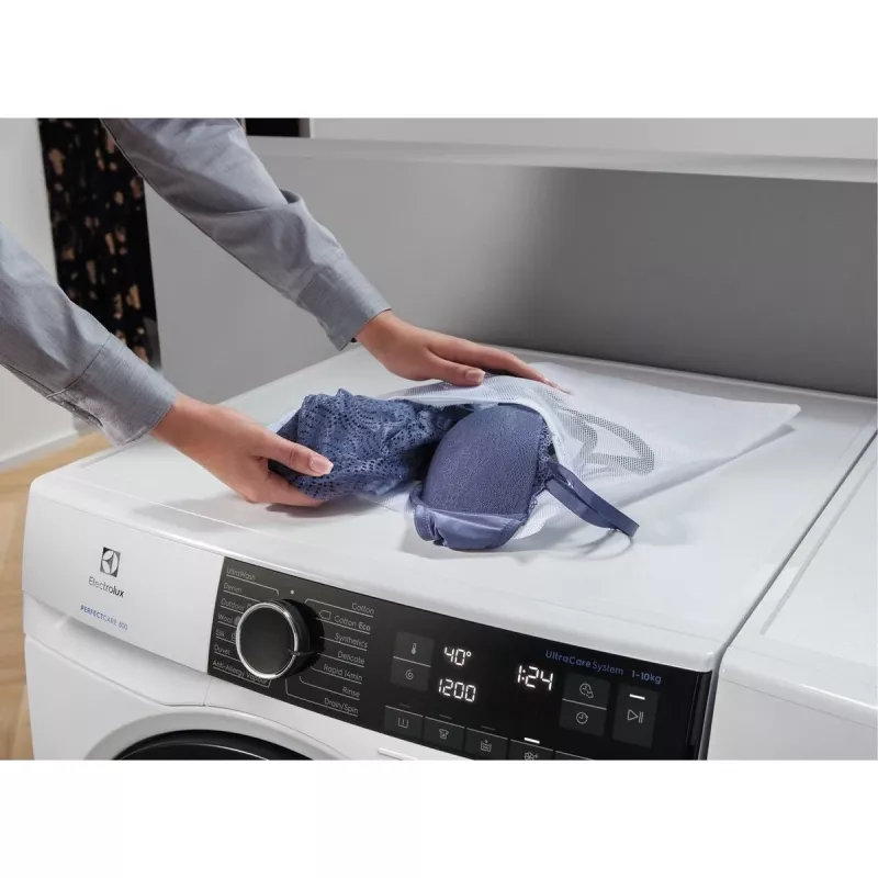 Maišelis skalbimui Electrolux M5WPWB01 universalus baltas gležniems drabužiams