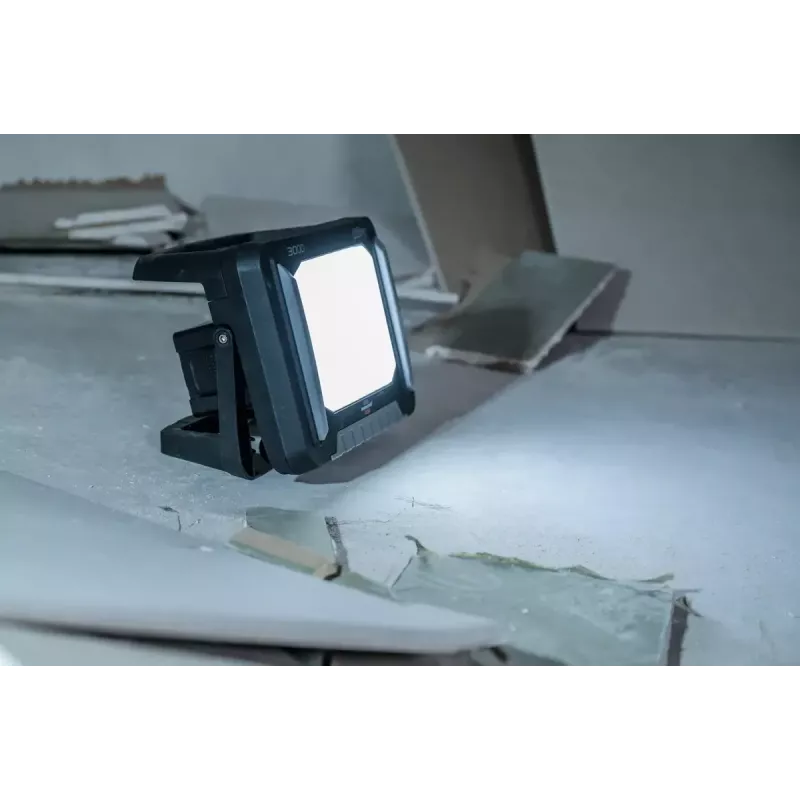 Laisvai pastatomas darbinis prožektorius Brennenstuhl Multi Battery 27 W LED 3150 lm Juodas