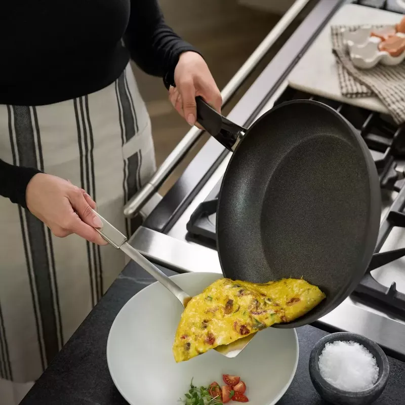 Universali keptuvė Fissler Adamant Classic apvali 24 cm juoda