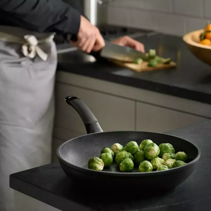 Universali keptuvė Fissler Adamant Classic apvali 24 cm juoda