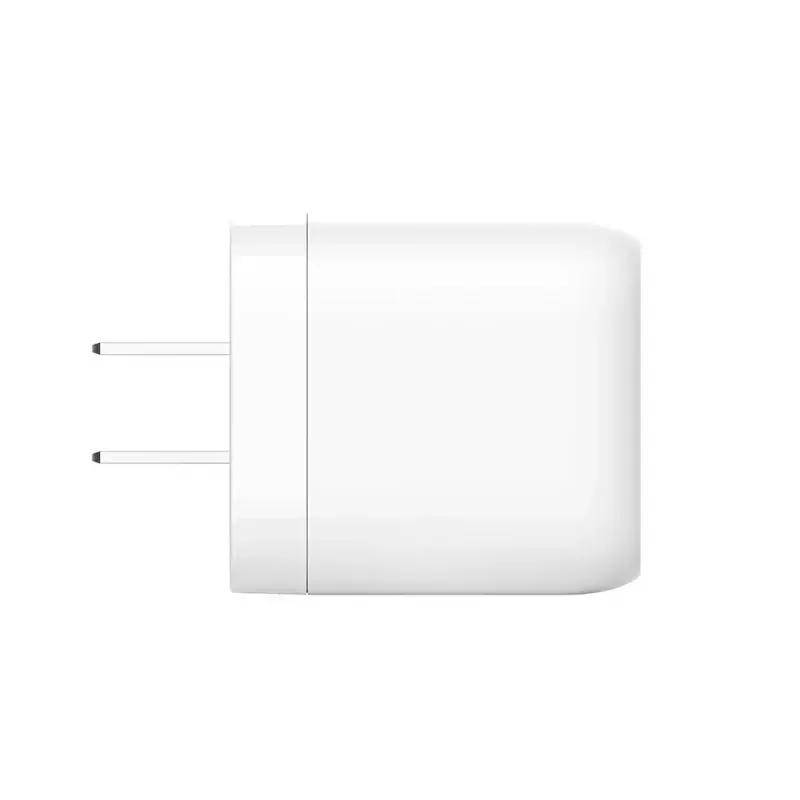 Sieninis kroviklis Silicon Power QM25 30W su dviem prievadais, USB-C ir USB-A, baltas (SP30WASYQM252PCW)