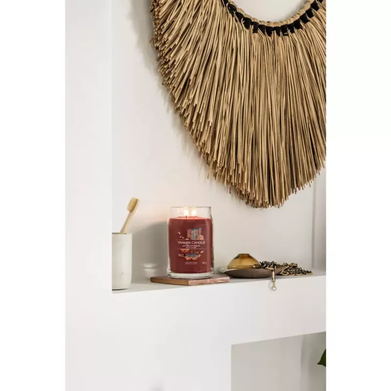 Žvakė vaškinė Yankee Candle 1743378E Raudona 157mm Aukštis 9,3cm Skersmuo 567g