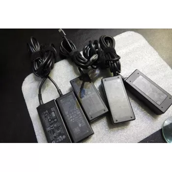 AC adapter HP 45W USB-C 935444-001 – 45W USB-C maitinimo adapteris HP nešiojamiesiems kompiuteriams ir įrenginiams