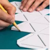 Fiskars 1059566 Siluetinis trafaretas iš balto plastiko suaugusiems ir vaikams