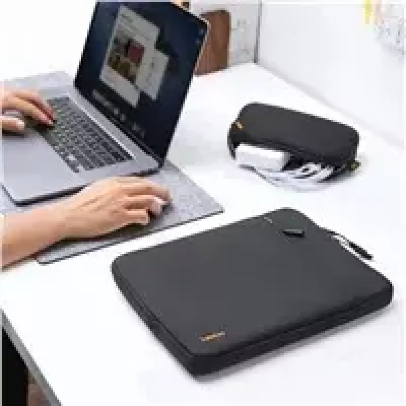 Tomtoc TOM-A13-C12D apsauginis dėklas 13 colių MacBook Pro/Air – juodas