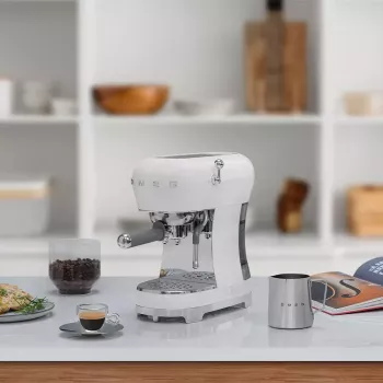 Smeg ECF02WHEU Espreso aparatas 1,1 L baltas