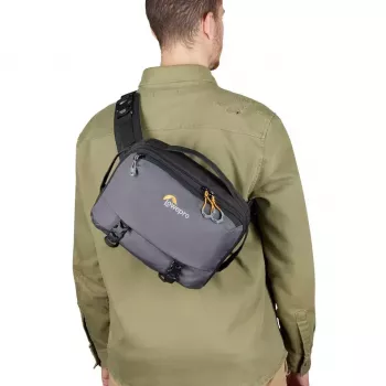 Slingo krepšys Lowepro LP37468-PWW pilkas, peties diržas, 1 išorinė kišenė