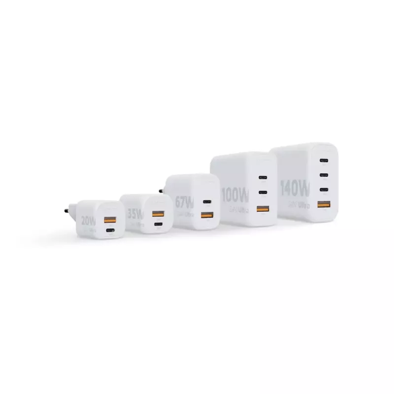 Xtorm 140W GaN² Ultra sieninis įkroviklis AC universalus 3 USB Type-C greitas įkrovimas