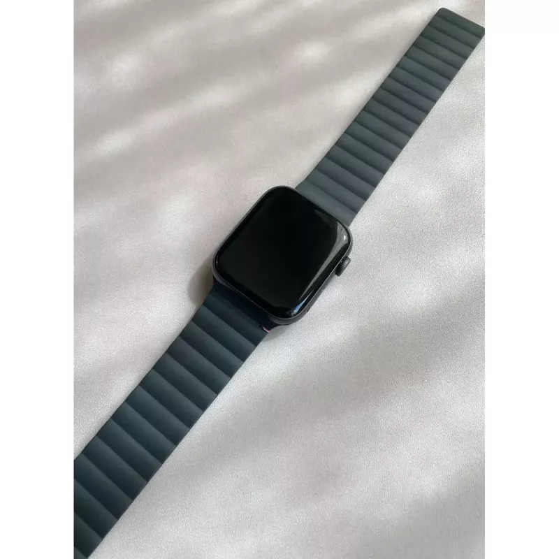 Decoded D21AWS44TS3SCL Anglies silikoninis magnetinis laikiklio dirželis Apple laikrodžiams