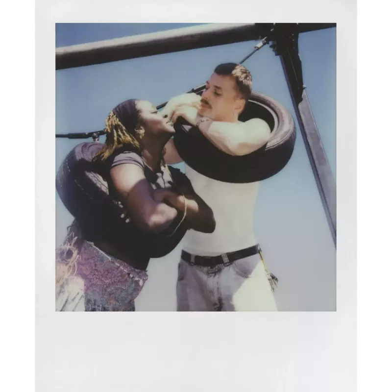 Momentinė kamera POLAROID Now Gen 3 Coral 9156 – analoginė momentinė kamera, spalva Coral