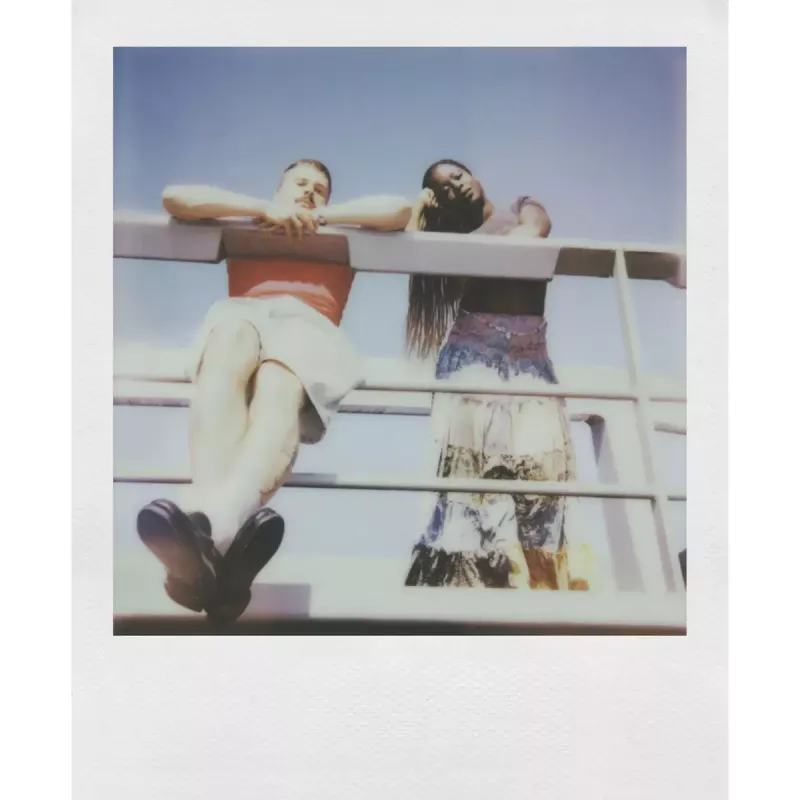 Momentinė kamera POLAROID Now Gen 3 Coral 9156 – analoginė momentinė kamera, spalva Coral
