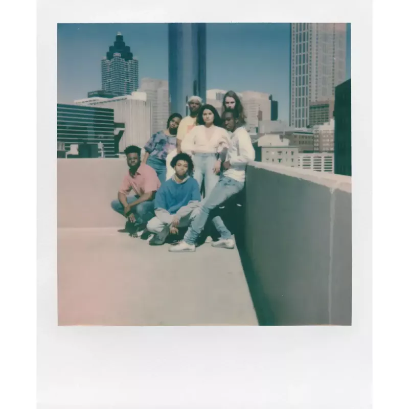 Momentinė kamera POLAROID Now Gen 3 Coral 9156 – analoginė momentinė kamera, spalva Coral