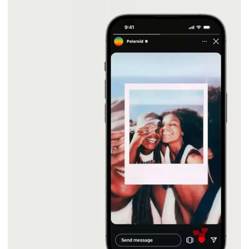 Polaroid Now Momentinė kamera 3 kartos violetinė su automatiniu fokusavimu 0,4–1,3 m