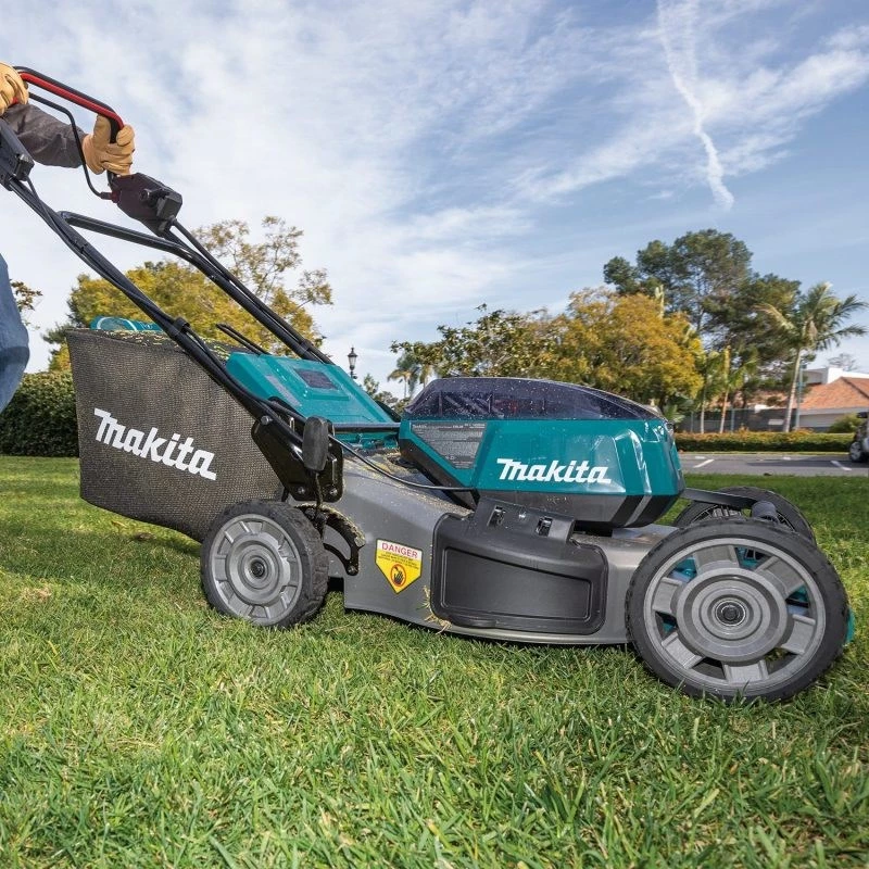 Makita DLM532PT4 vejapjovė Stumiamoji vejapjovė Akumuliatorinė Juoda, Mėlyna