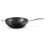 Le Creuset kietintas nelipnus wok 30 cm juodas/sidabrinis