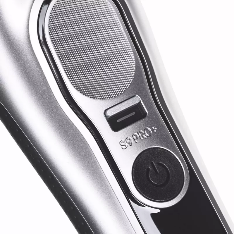 Braun Series 9 Pro+ 9667CC vyriškas skutimosi aparatas, folijinis skustuvas su trimeriu, sidabrinis