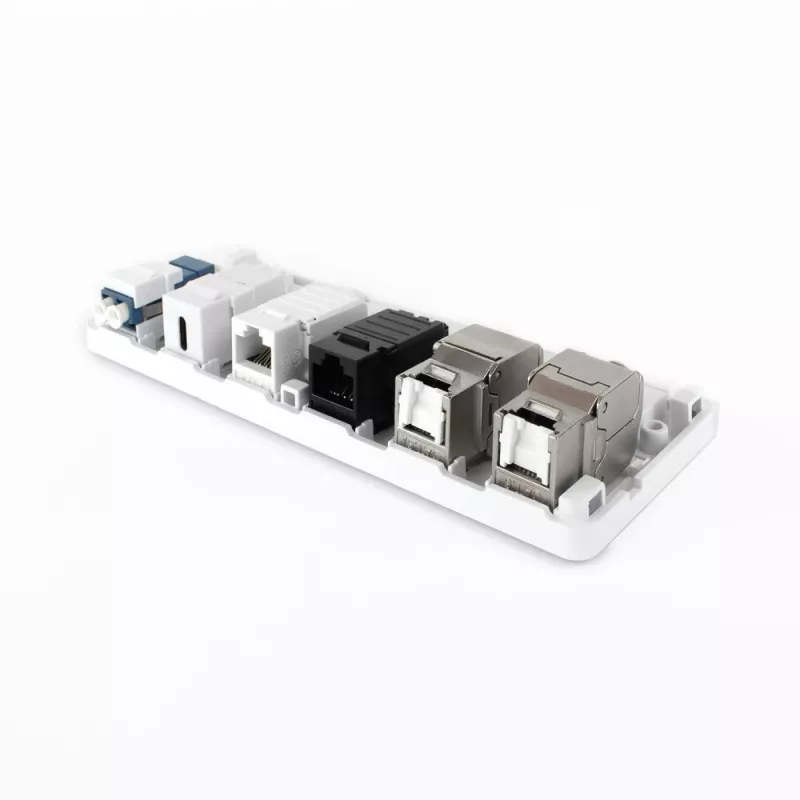 ACT FA6032 Montažinė dėžutė 6 keystone lizdams, tuščia