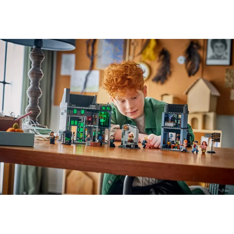 LEGO Harry Potter 76471 Užkalbėjimų alėjos burtų parduotuvės (788 dalių)