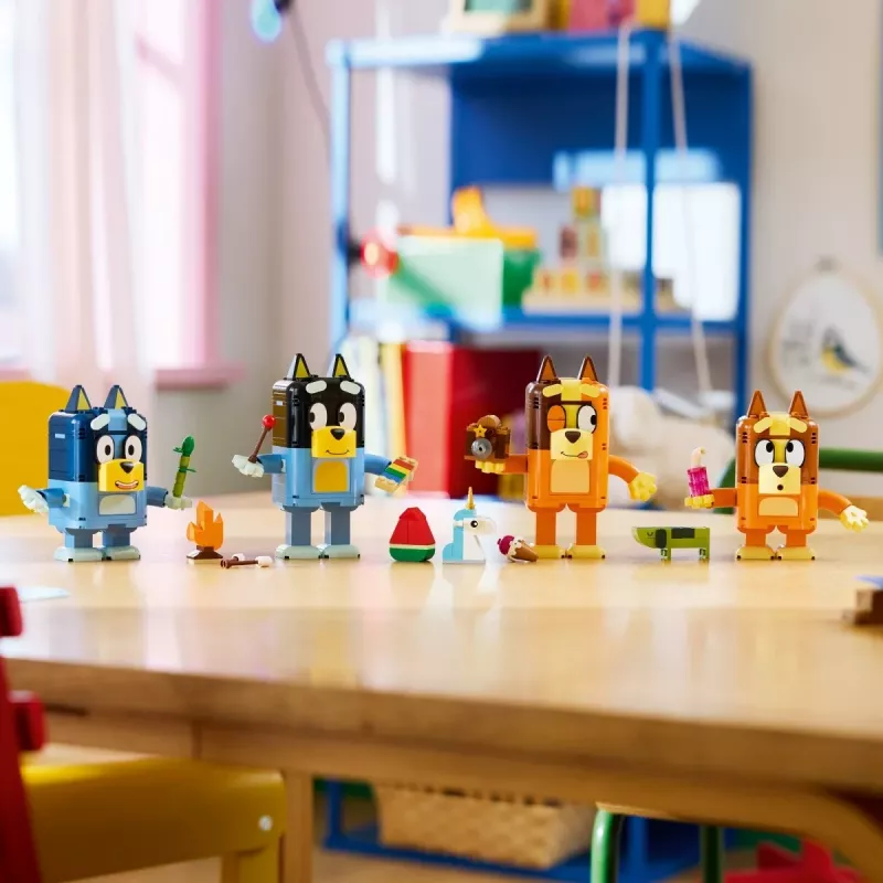 LEGO Bluey 11217 Statybinė Bluey šeima (466 dalių)